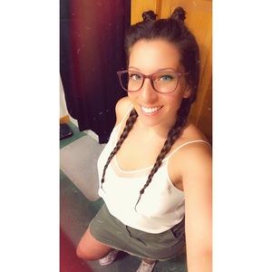 Meet your Posher, Kristen